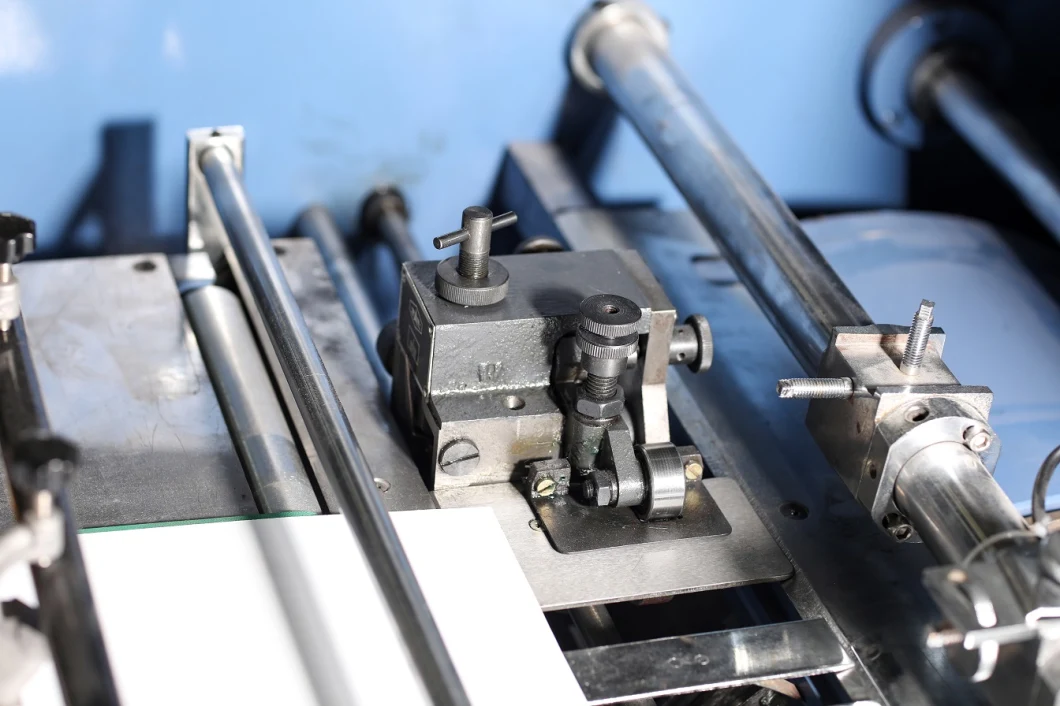 Mesin Micro Emboss 220V 380V 440V 415V Mesin Embossing Logam Otomatis 4