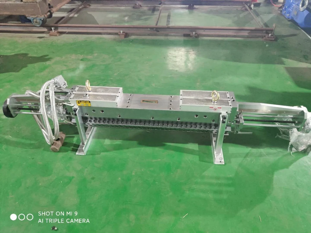 Mesin Extruder Film LDPE LLDPE 600-1000mm 185m / Min 1