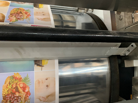 Mesin Pembuat Kantong Kertas Kraft 700mm Nonwoven 3000kg Bubble Poly Mailer