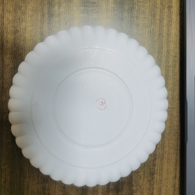 desain Mesin Piring Kertas bentuk yang berbeda dari piring cangkir kertas warna-warni bahan yang berbeda dengan film dengan lapisan pla pe