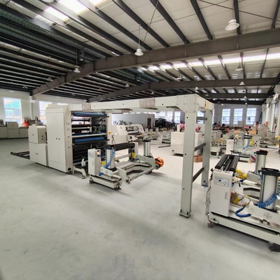 Mesin Slitting Tiga Servo Sepenuhnya Otomatis Untuk Kertas 45-450g Kecepatan Tinggi