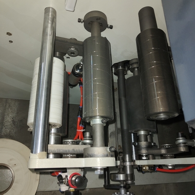 Mesin Cetak Flexo Berkecepatan Tinggi untuk Efisiensi Maksimum ， Warna Pencetakan adalah whitle, Tape, kertas Kraft, tinta