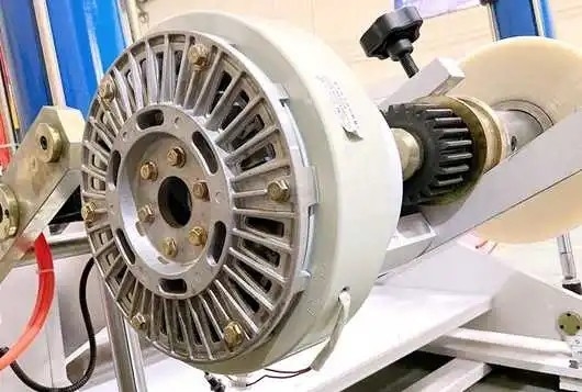 1100mm Mesin Emboss Otomatis 600mm Aluminium Foil