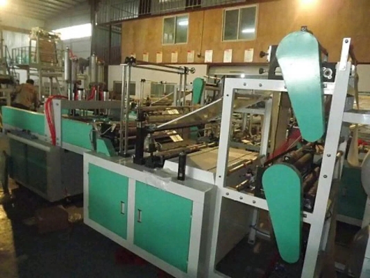 Komputer Dikendalikan Motor Servo Panas Penyegelan Tas Membuat Mesin #220-240V PE Tas Membuat Mesin Penyegelan Panas dingin Cutting