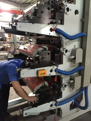 Mesin Cetak Flexo Daging Sampul Empat Warna Kemasan Kantong Kertas Plastik